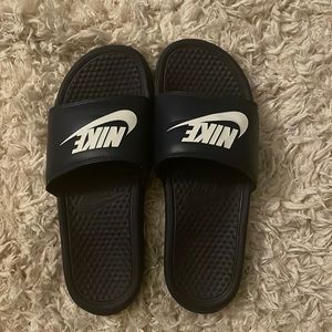 Mens size 9 nike slides navy blue